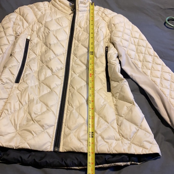 Lululemon Run Turn Around Reversible Jacket - Picture 7 of 11